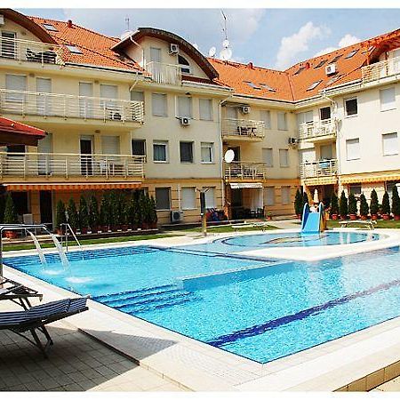 Family Wellness Apartman Hajduszoboszlo Luaran gambar